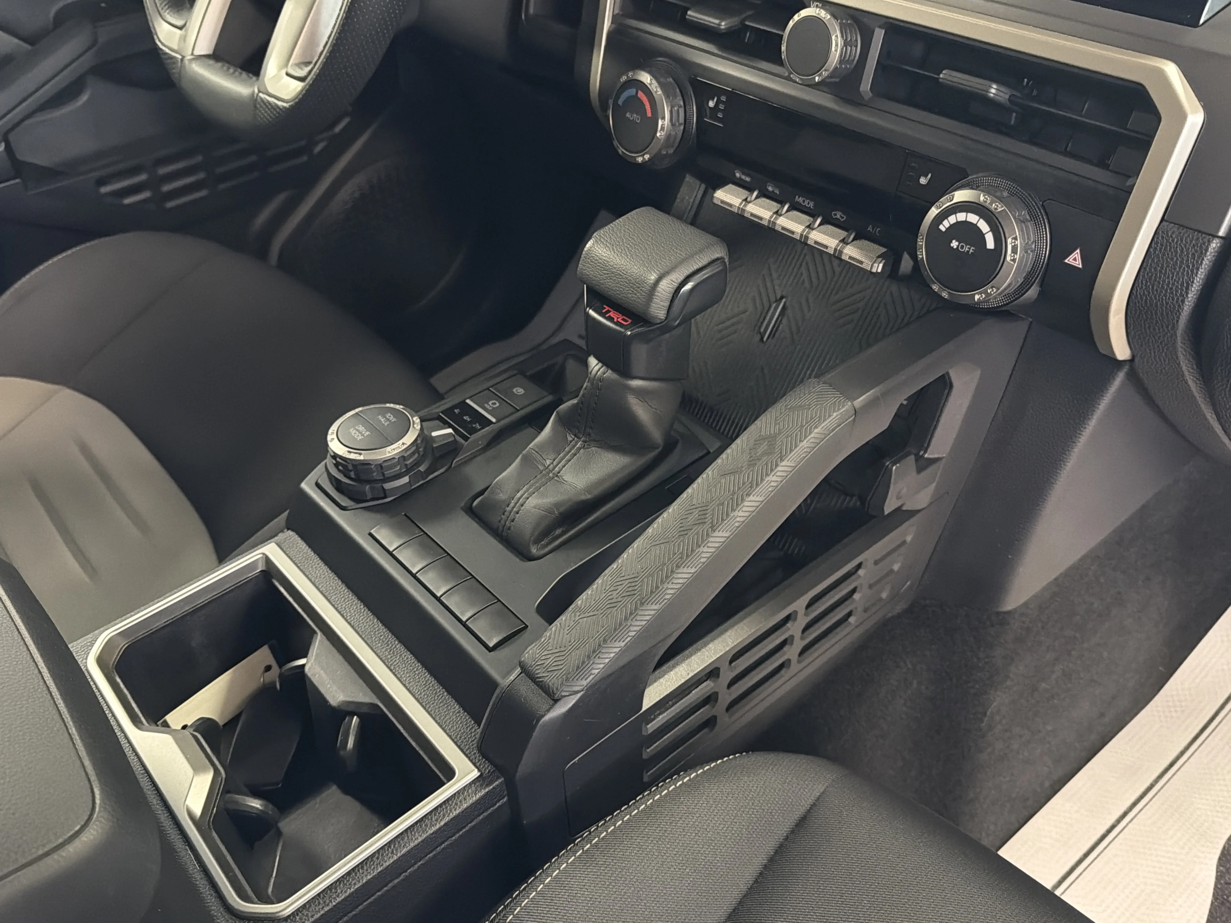 2024 Toyota Tacoma TRD Sport - Photo 36