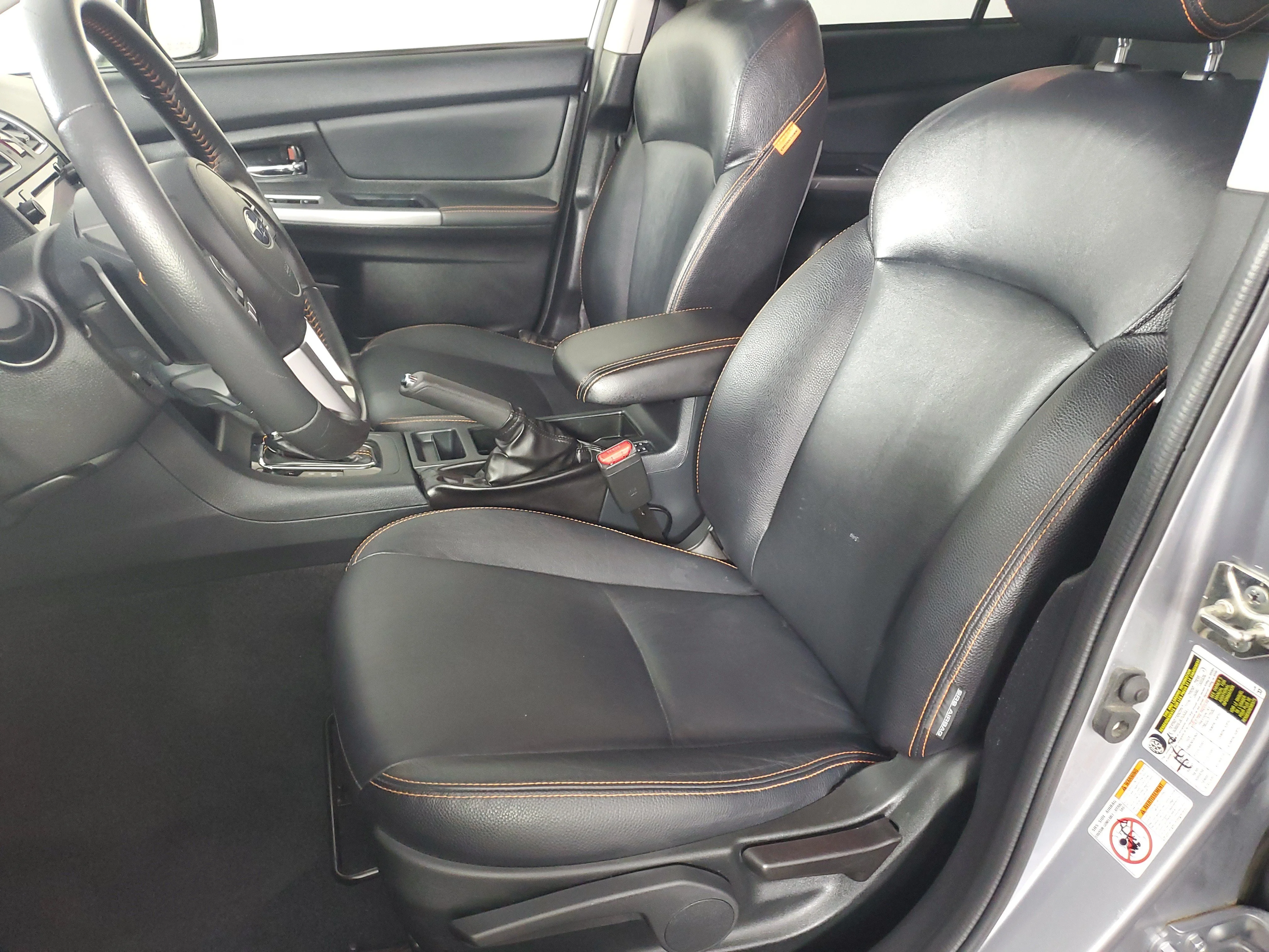 Used 2017 Ice Silver Metallic Subaru Limited image 12