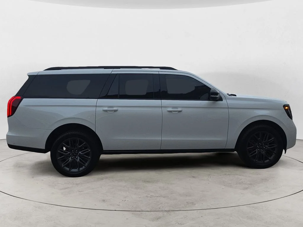 Used 2025 White Ford Platinum image 4