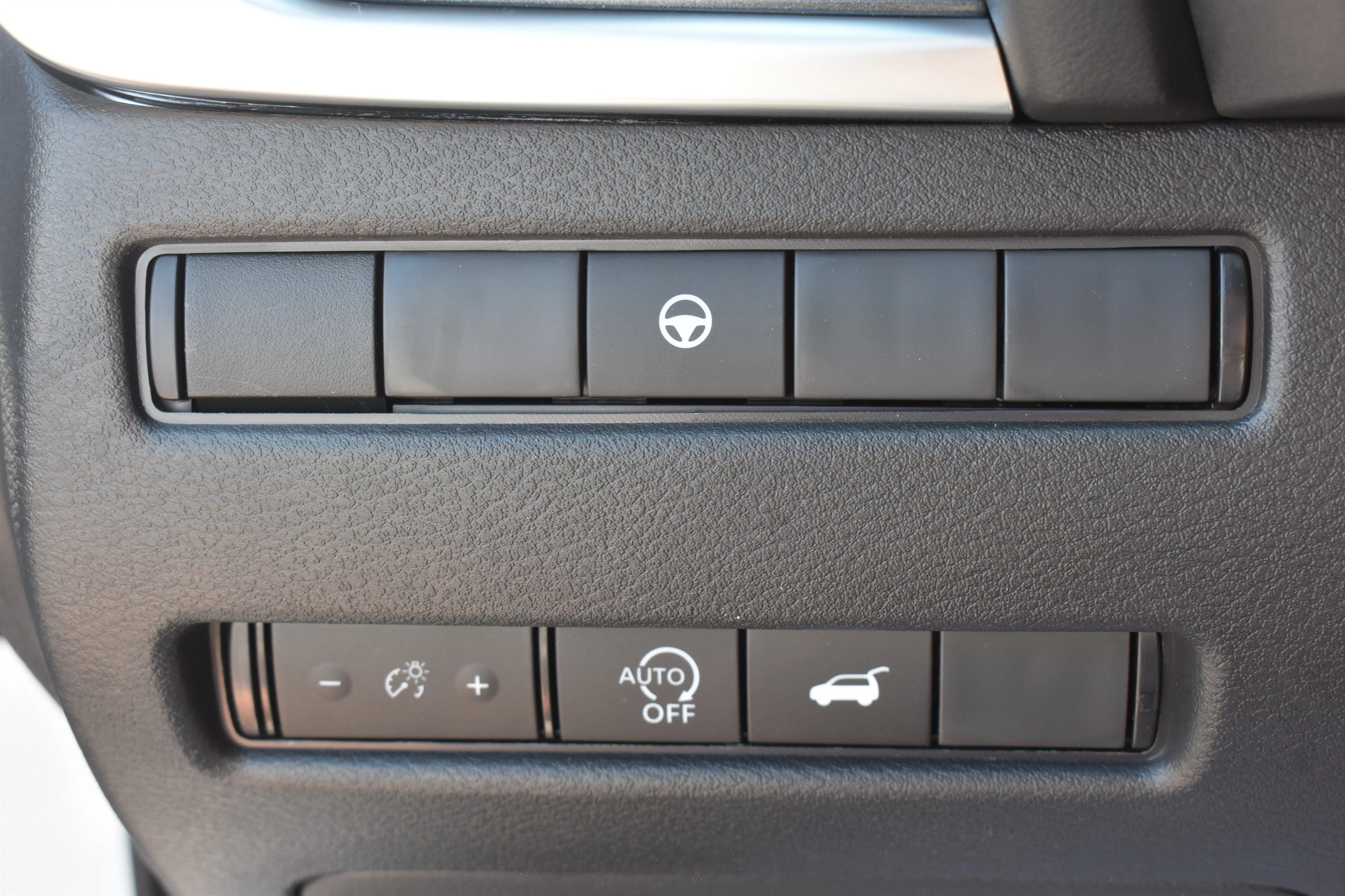 New 2026 Everest White Pearl Tricoat Nissan SV image 26