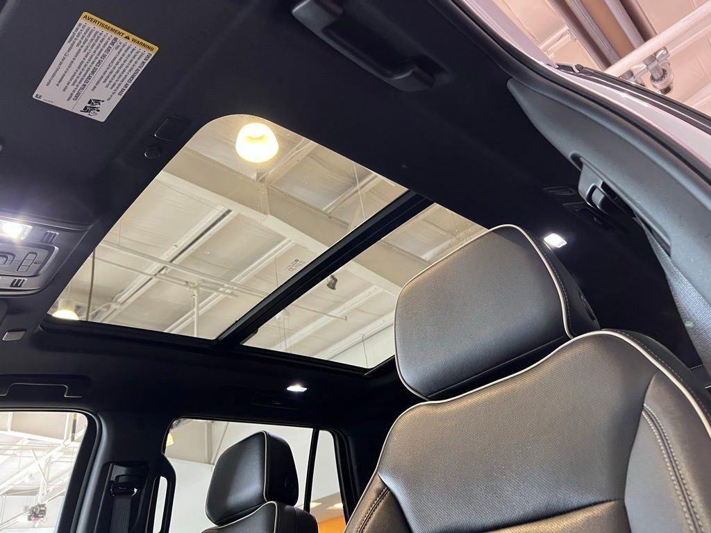 Used 2022 Summit White Chevrolet Premier image 20