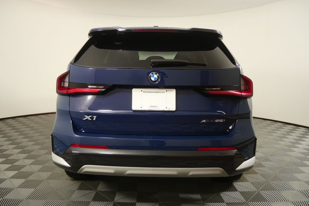 Used 2026 Night Dusk Blue Metallic BMW xDrive28i image 4