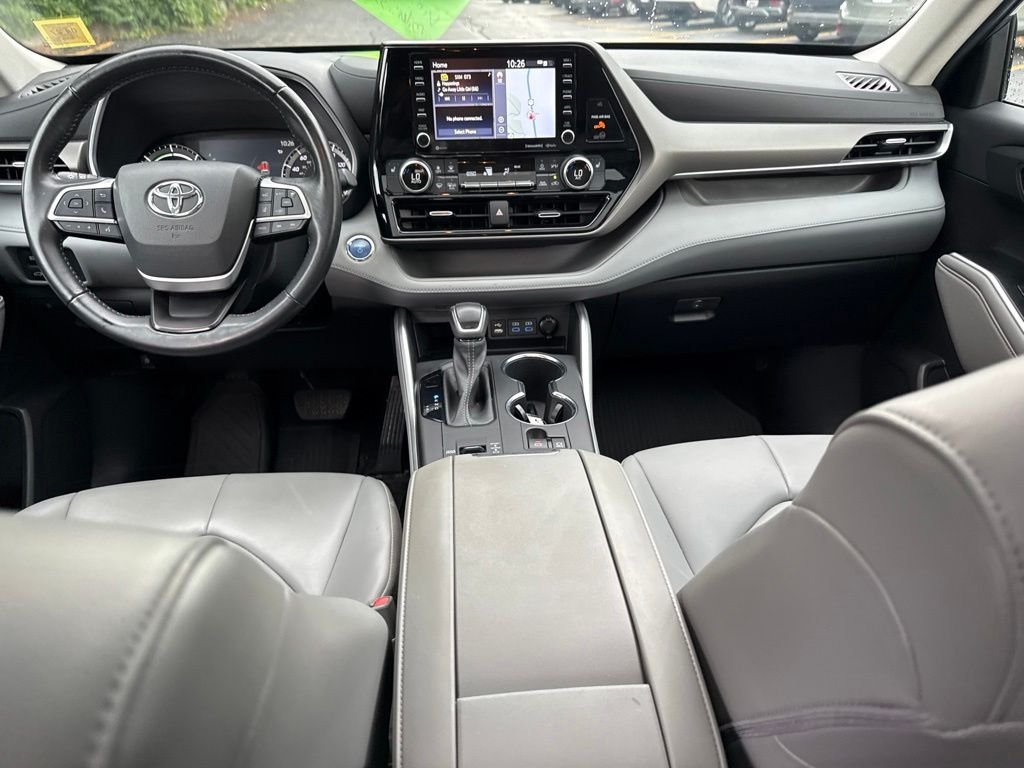 Used 2022 Brown Toyota XLE image 17