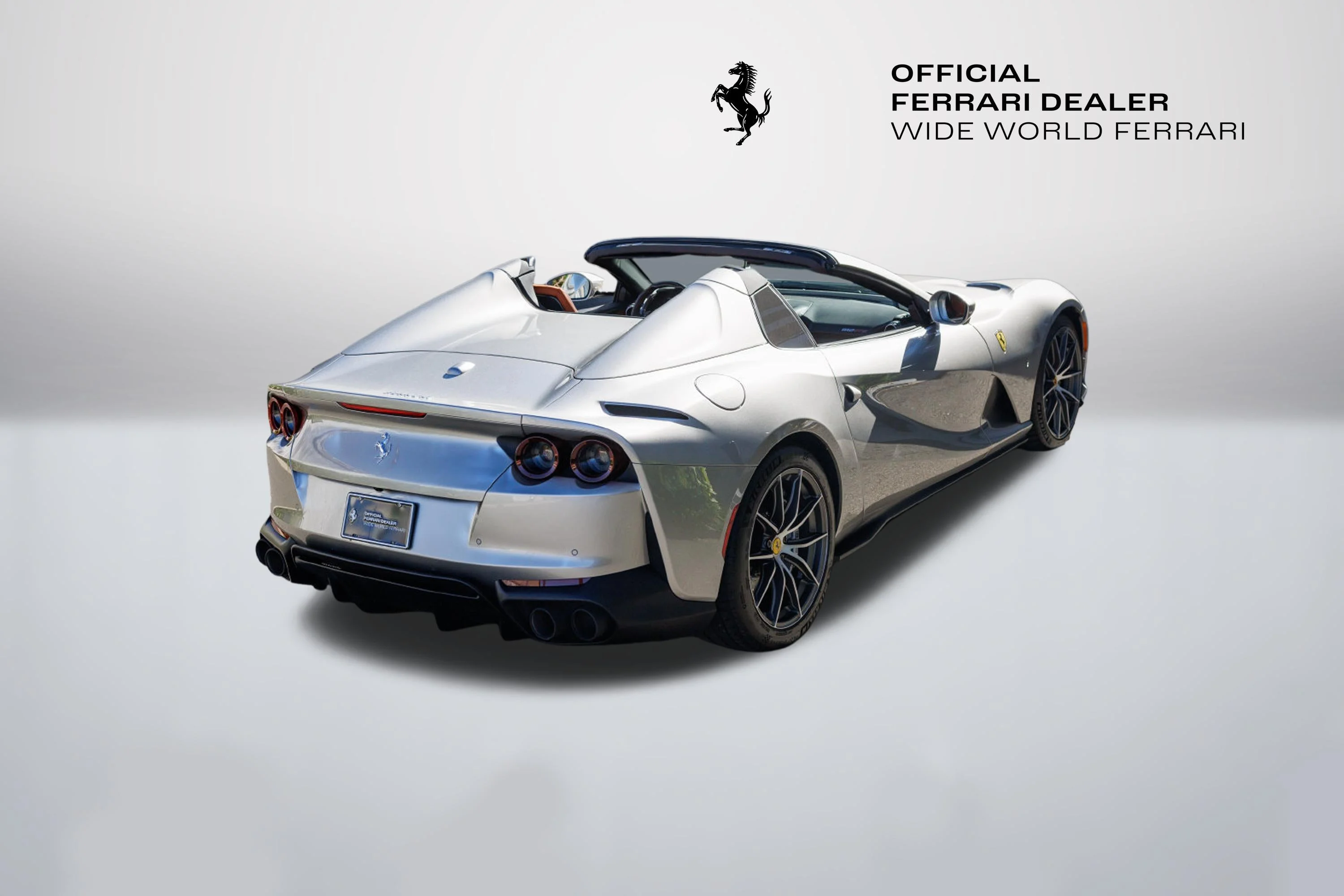 Certified Used 2023 Aluminum Lucido Ferrari Base image 23