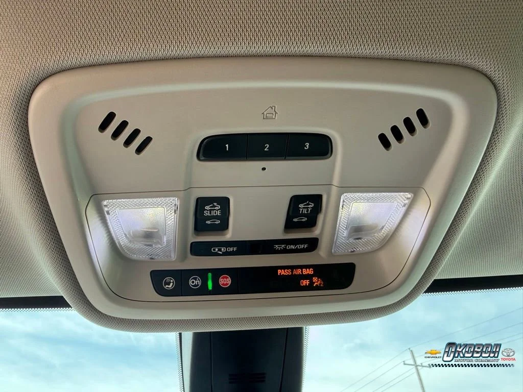 2021 Chevrolet Traverse Premier - Photo 13