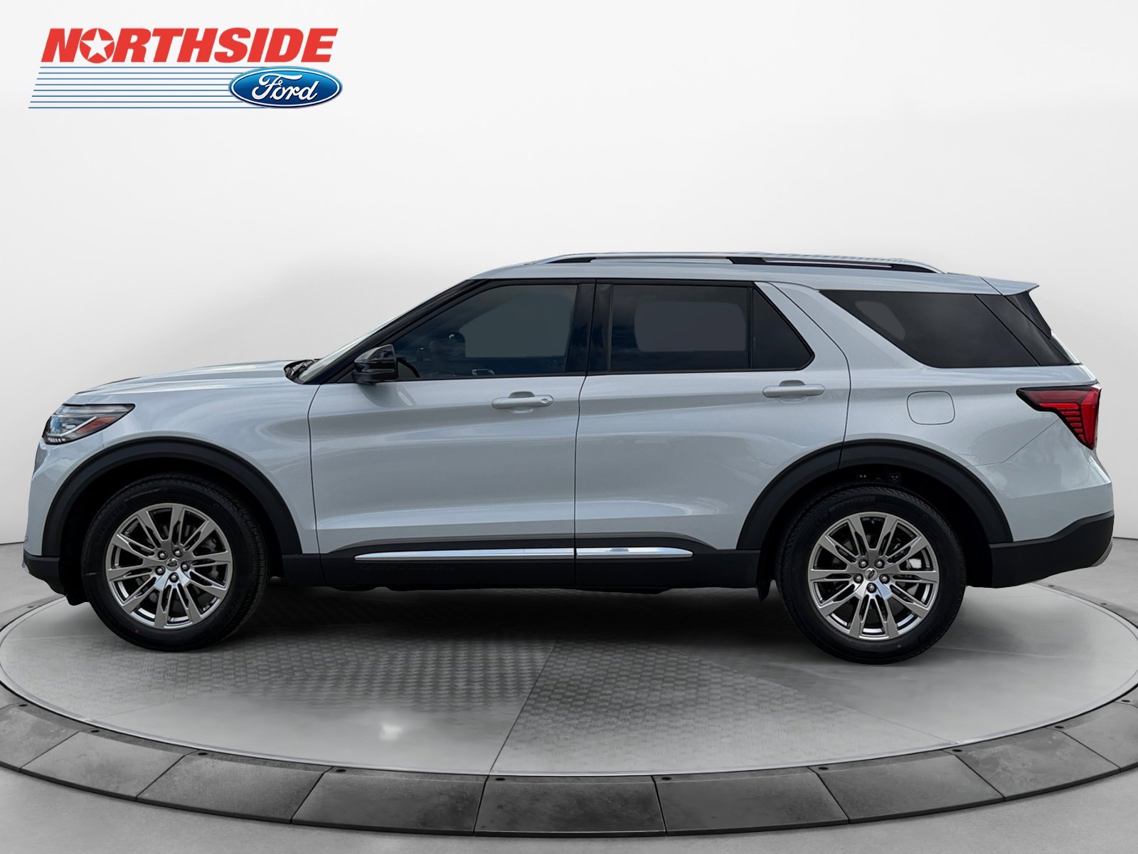 New 2026 Space White Metallic Ford Platinum image 4
