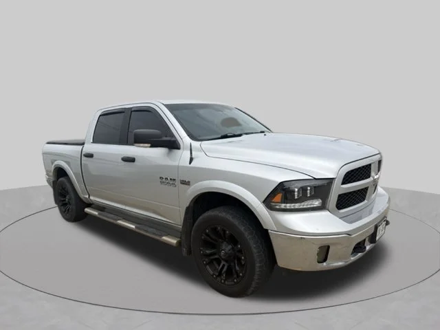 Used 2017 Silver Ram SLT image 9
