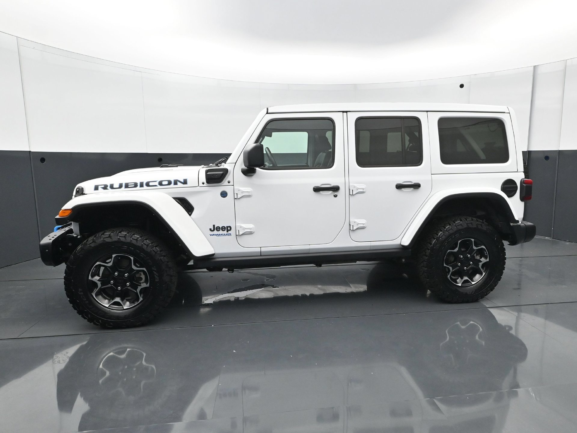 Used 2021 Jeep Wrangler Unlimited Rubicon 4XE with VIN 1C4JJXR64MW629698 for sale in Minneapolis, Minnesota