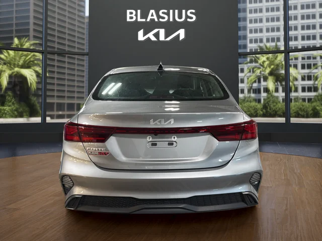 Used 2024 Gray Kia LXS image 4