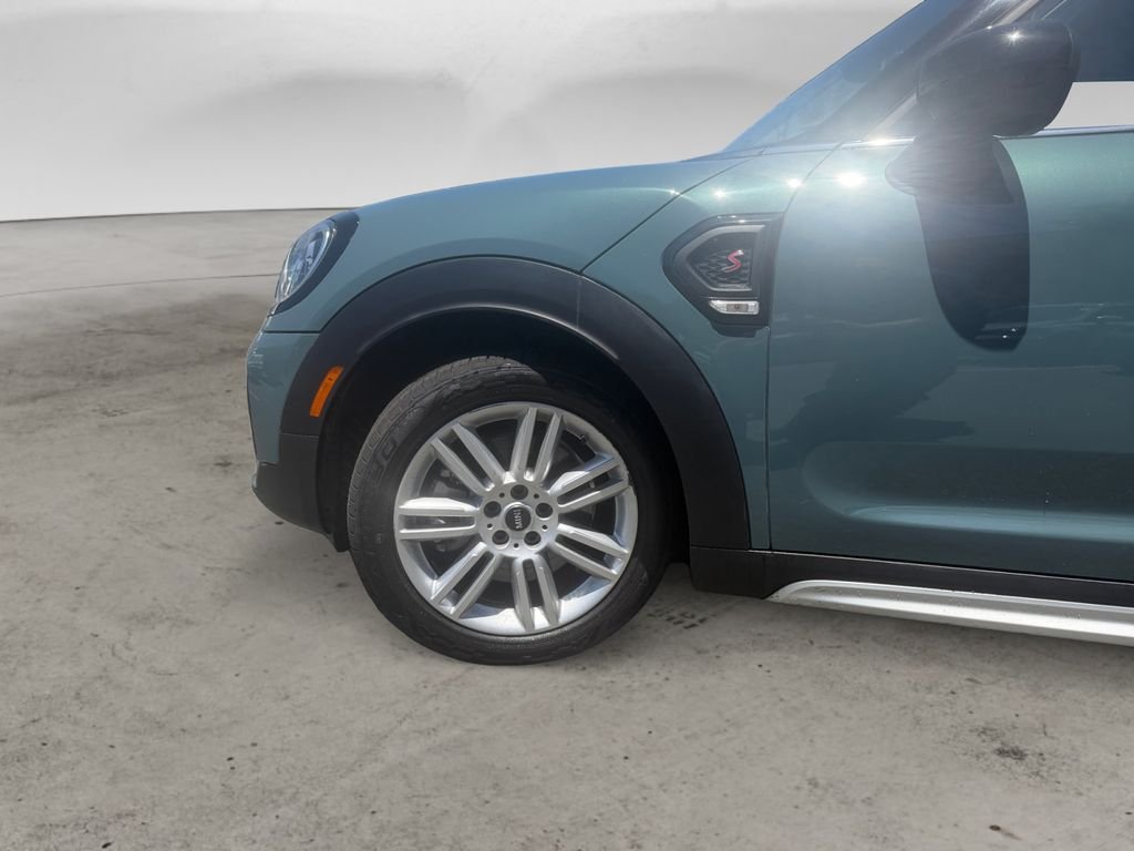 Used 2024 Sage Green Metallic MINI  image 14