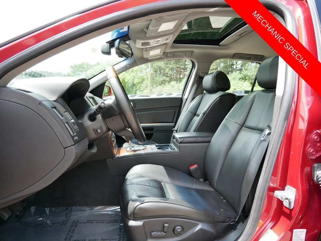 Used 2009 Red Cadillac V8 image 15