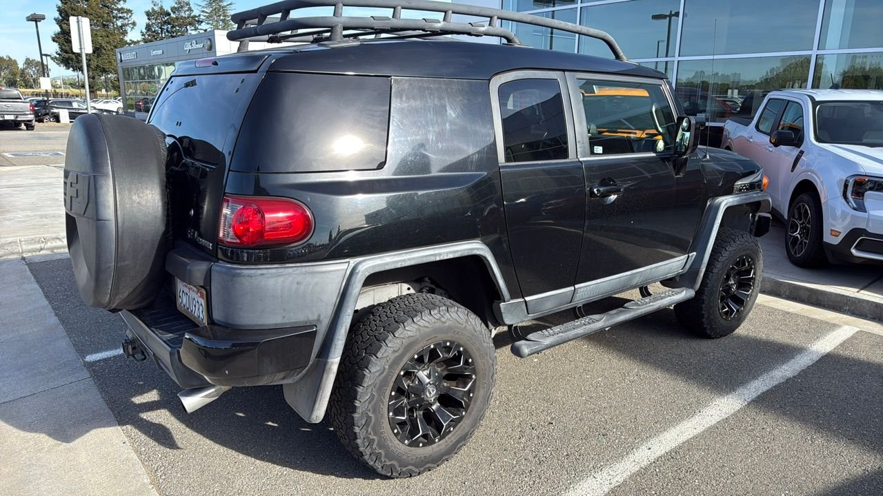 2008 Toyota FJ Cruiser Base photo 2
