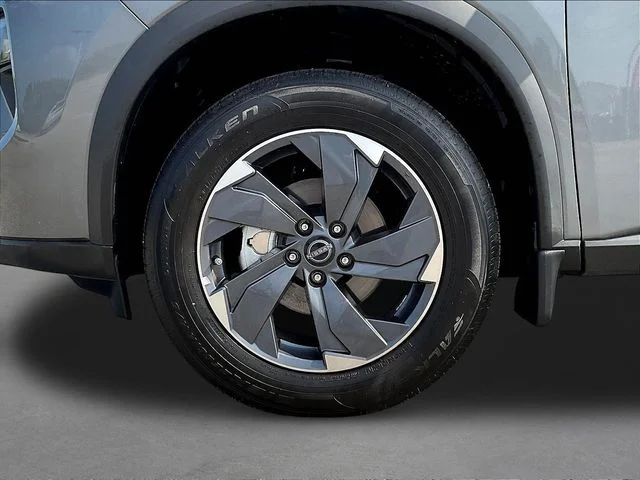 Used 2026 Gray Nissan SV image 33