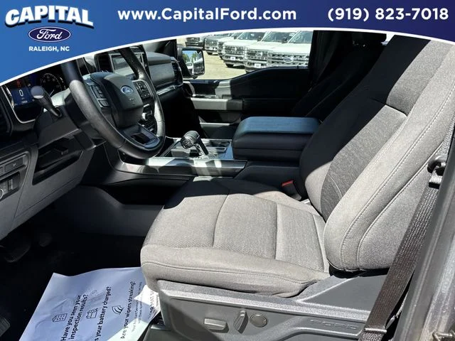 Used 2023 Gray Ford XLT image 19