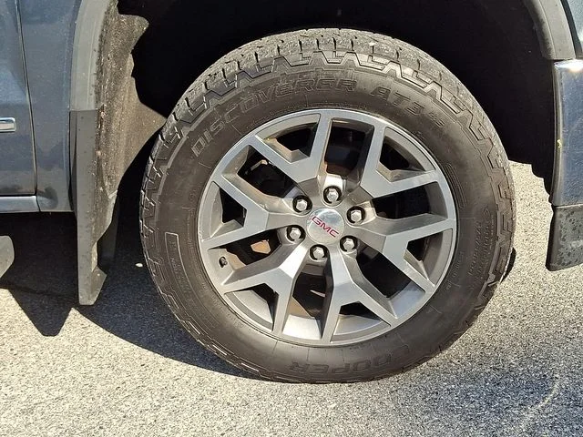 Used 2014 Gray GMC SLT image 10
