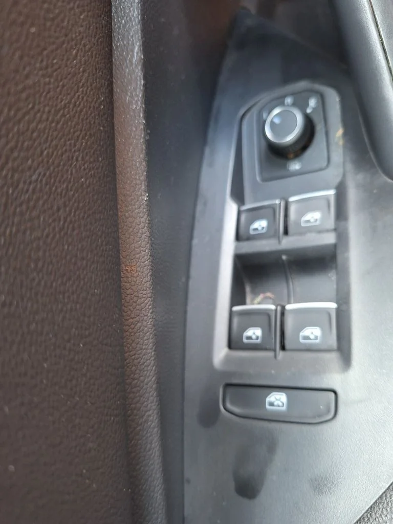 Certified Used 2023 Gray Volkswagen 1.5T SE image 18