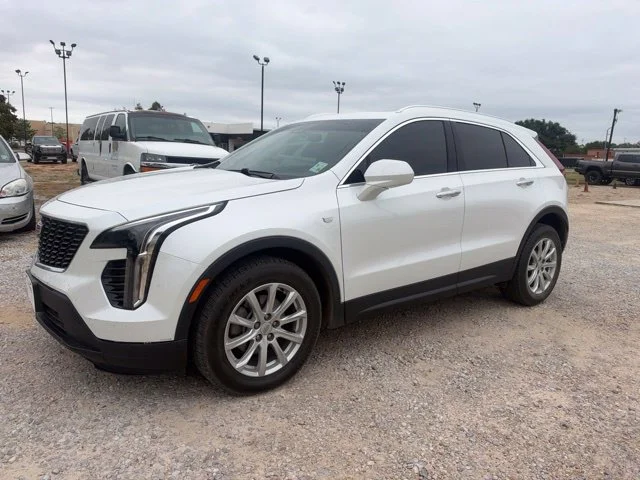 Used 2022 White Cadillac Luxury image 6
