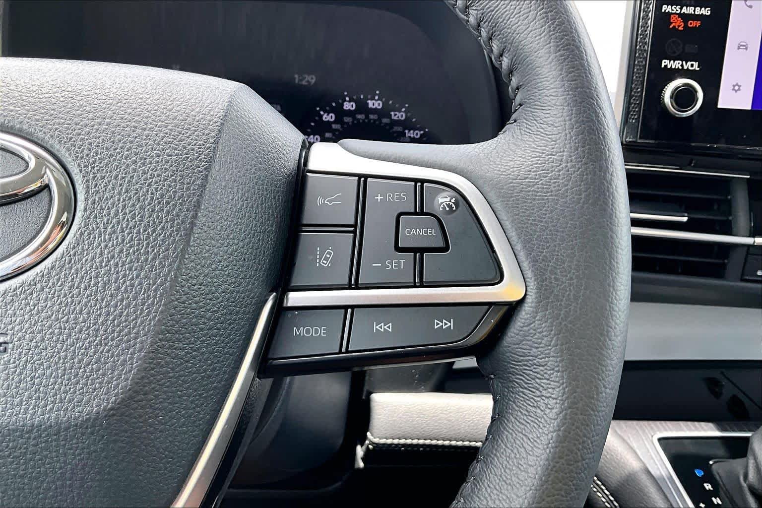Used 2025 Midnight Black Metallic Toyota XLE image 24