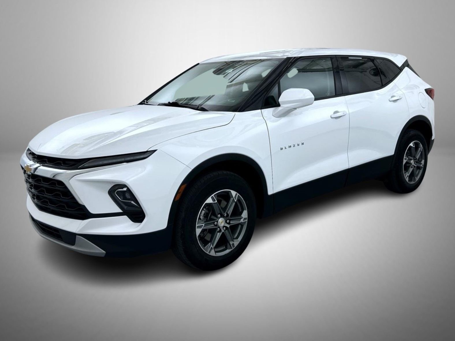 2025 Chevrolet Blazer 2.0T 2LT AWD's photo
