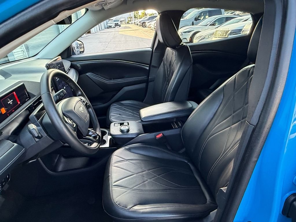 Used 2024 Blue Ford Select image 10