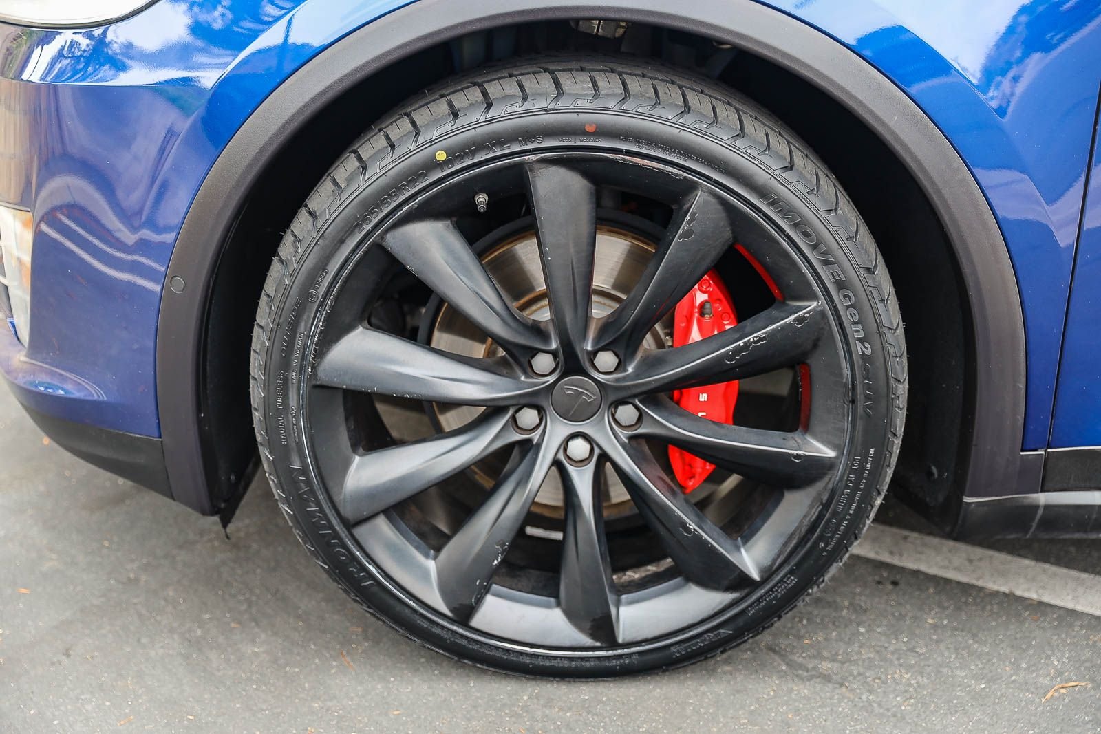 Used 2020 Deep Blue Metallic Tesla Performance image 9