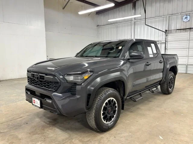 Used 2024  Toyota TRD Off-Road image 3