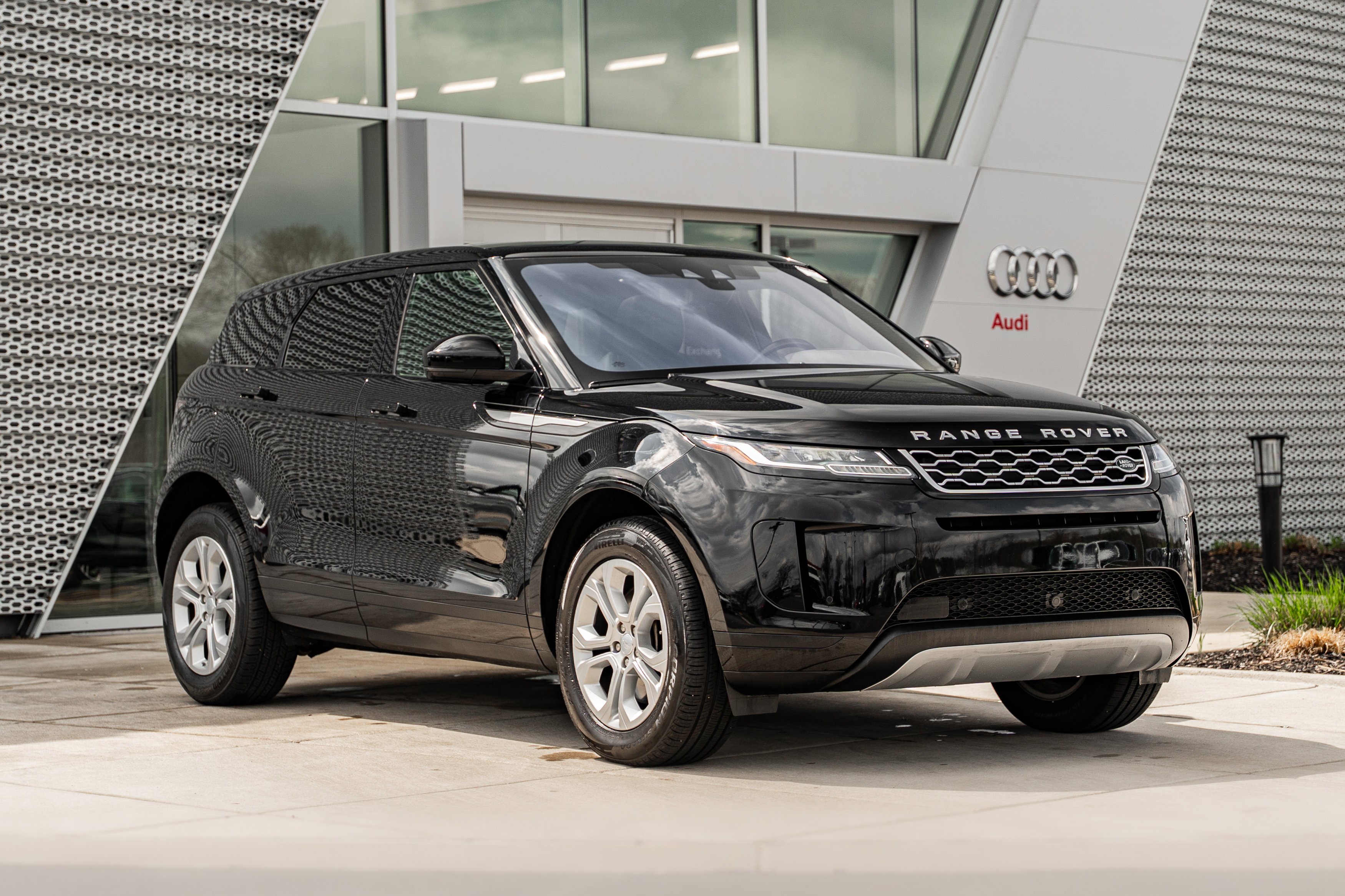 2020 Land Rover Range Rover Evoque S's photo