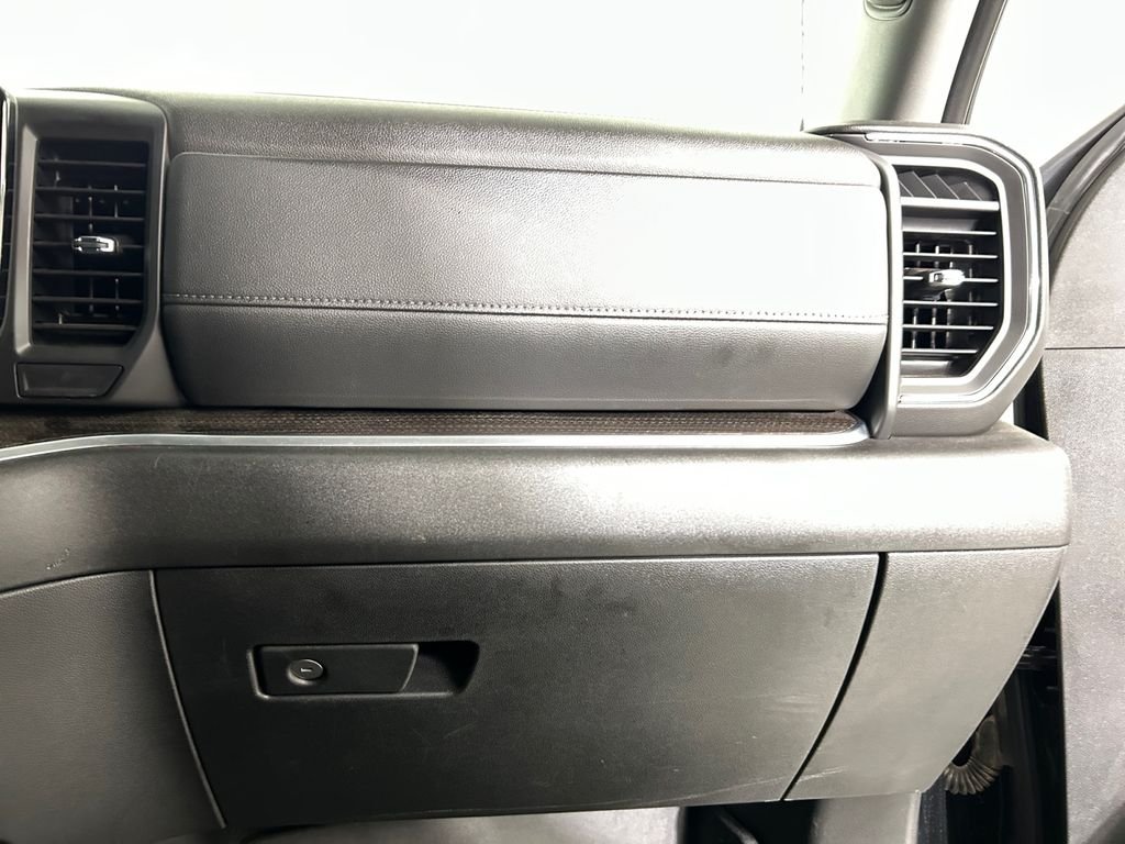 Used 2025 Black Chevrolet LT image 24