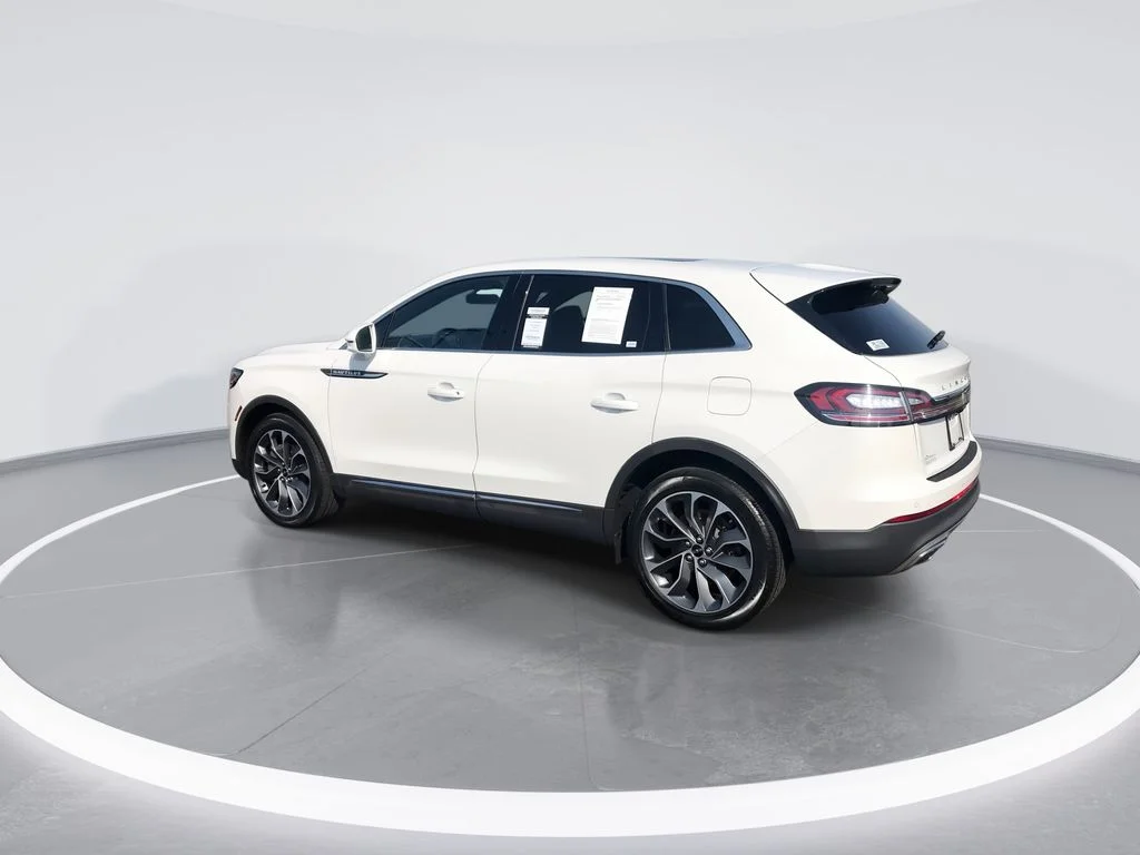 Used 2023 White Lincoln Reserve image 6