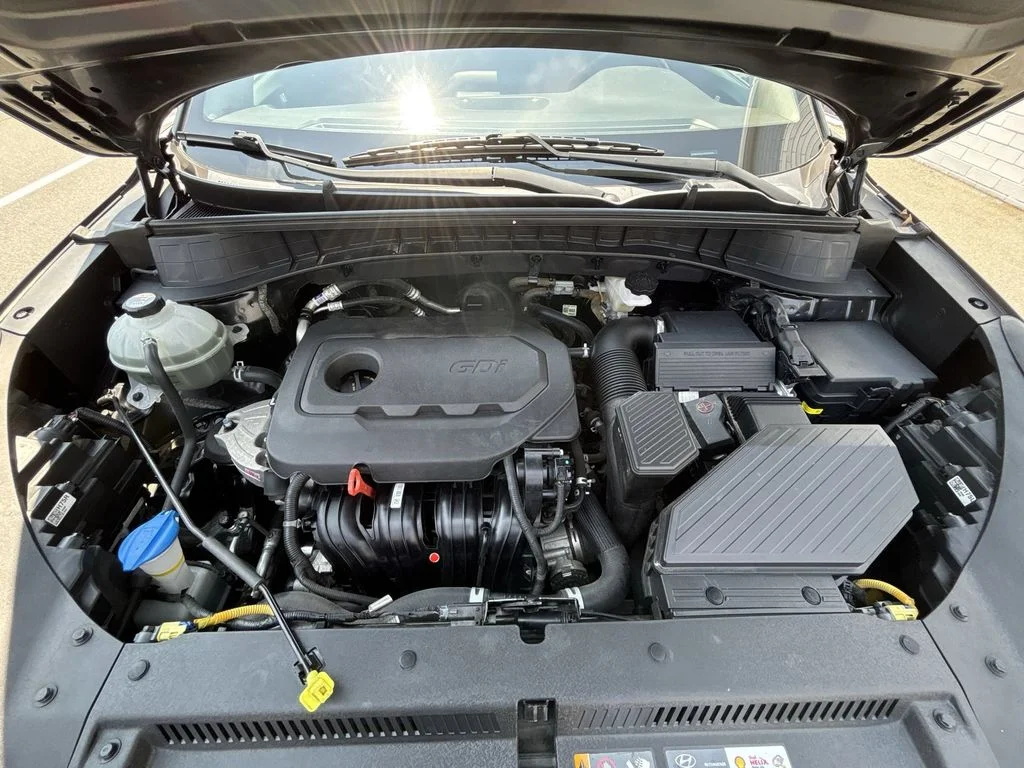 Used 2021 Black Hyundai Limited image 17