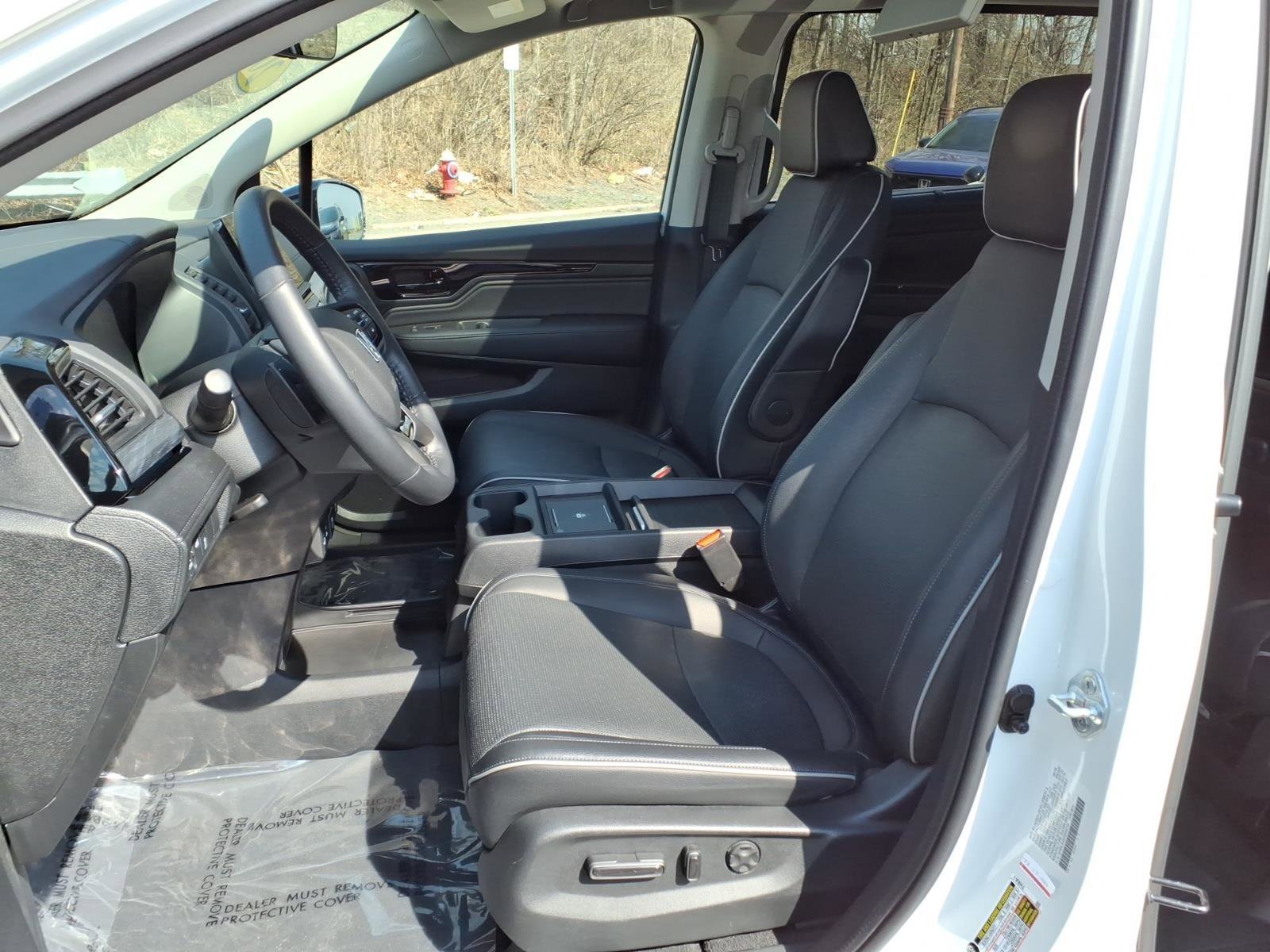 Certified Used 2025 Platinum White Pearl Honda ELITE image 43