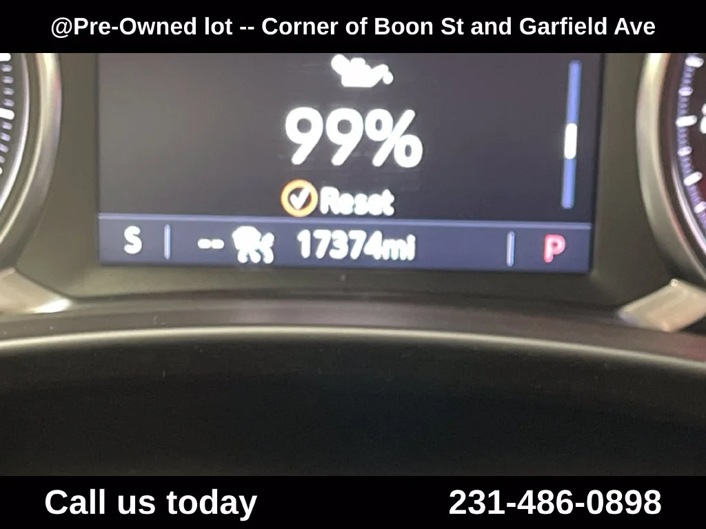 Used 2024 Black GMC SLT image 22