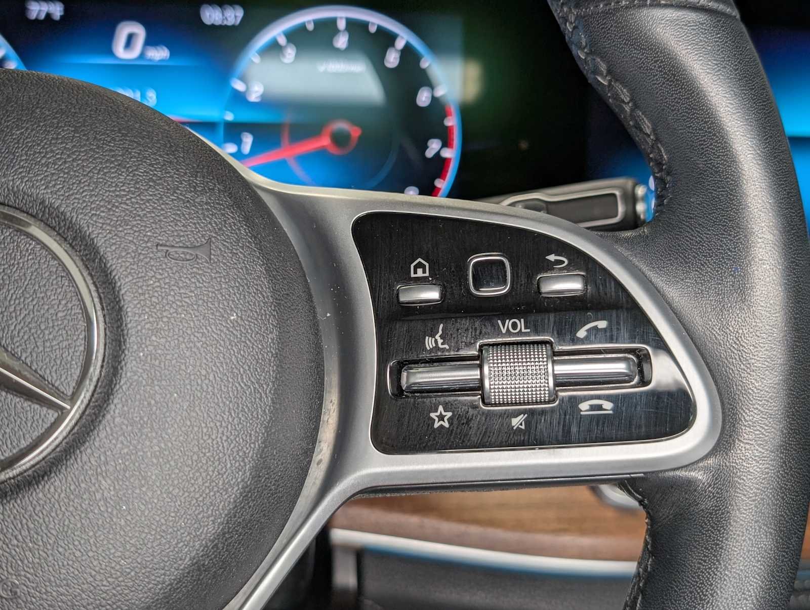 Used 2020 Selenite Grey Metallic Mercedes-Benz GLS 450 image 36