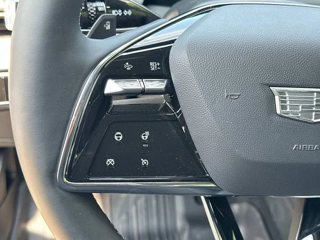 2025 Cadillac OPTIQ Sport 2 - Photo 7