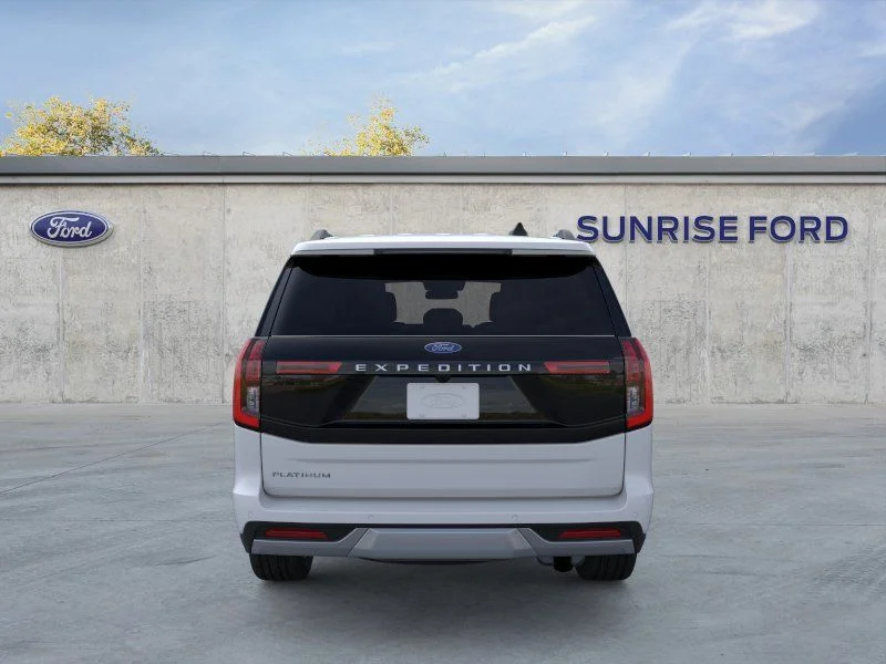 New 2026 Space Silver Metallic Ford Platinum® image 5