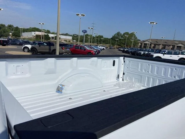 New 2026 Oxford White Ford XL image 8