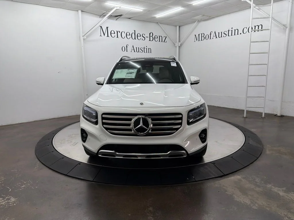 New 2026 White Mercedes-Benz GLB 250 image 2