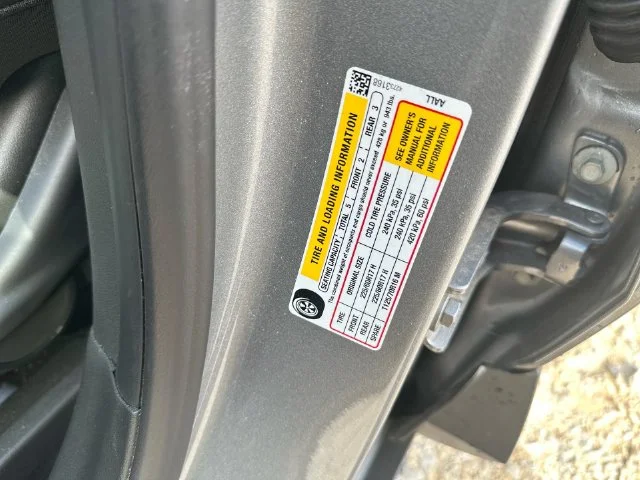 Used 2024 Gray Chevrolet LT image 39
