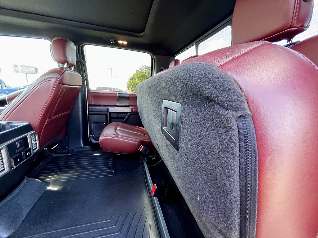 Used 2018 White Platinum Metallic Tri-Coat Ford Platinum image 14