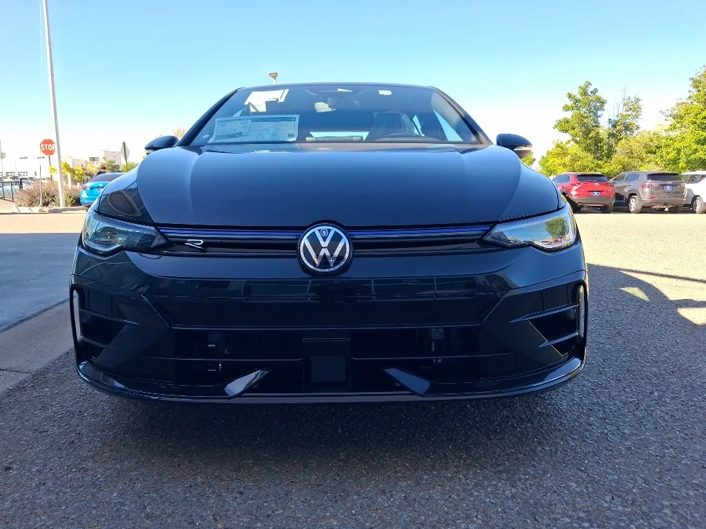 2026 Volkswagen Golf R Golf R 4-door DSG's photo