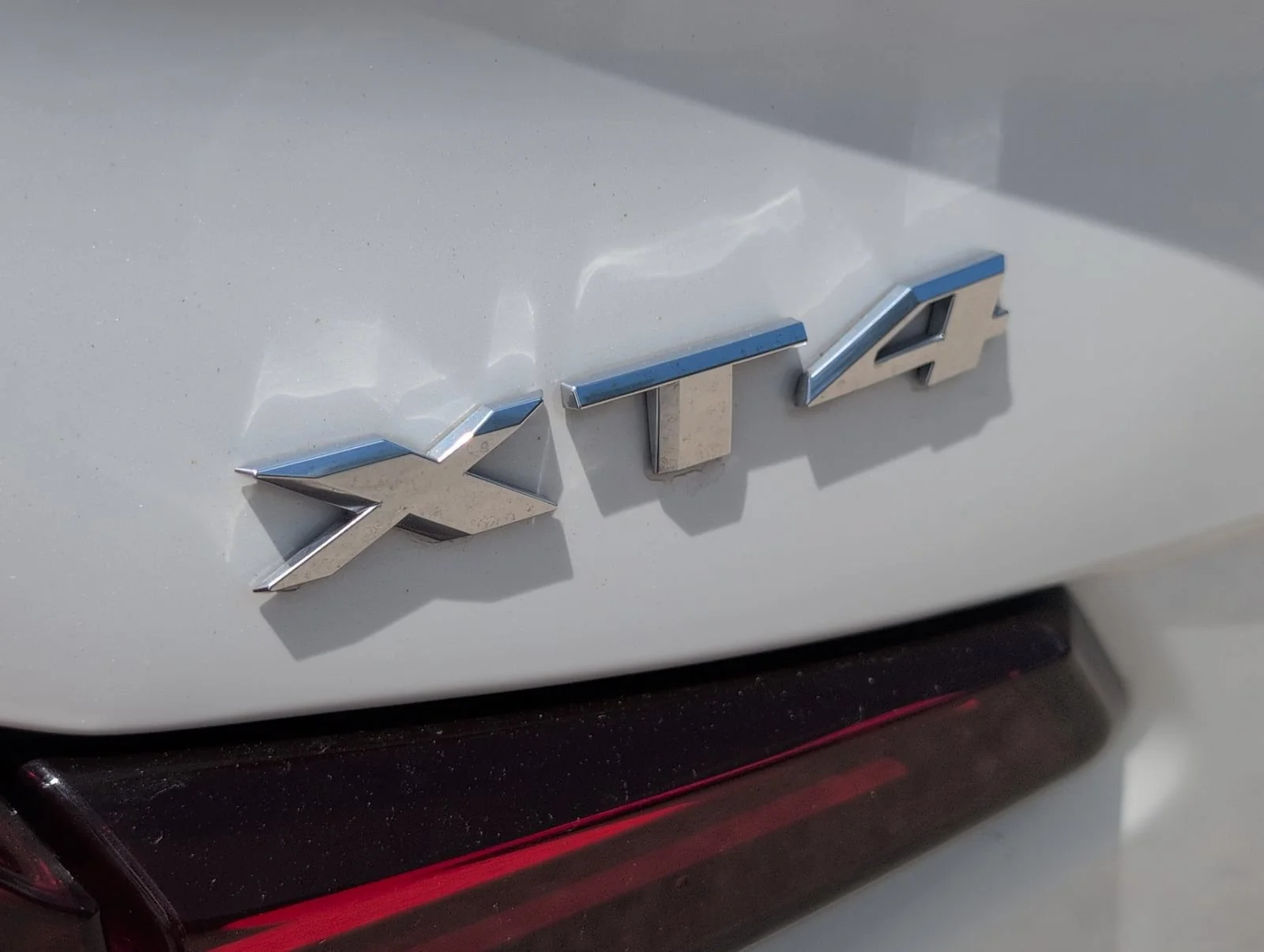 Used 2023 Crystal White Tricoat Cadillac Luxury image 6