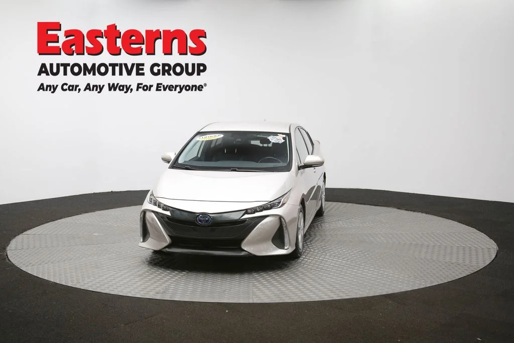Used 2020 Gray Toyota XLE image 51