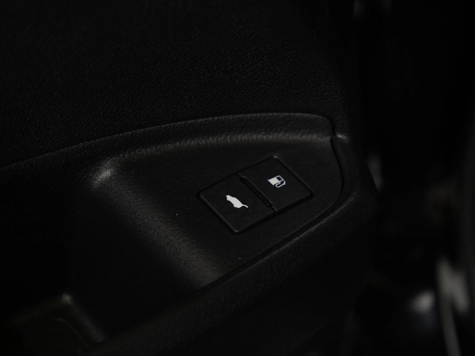 Used 2023 Black Honda EX-L AWD image 24