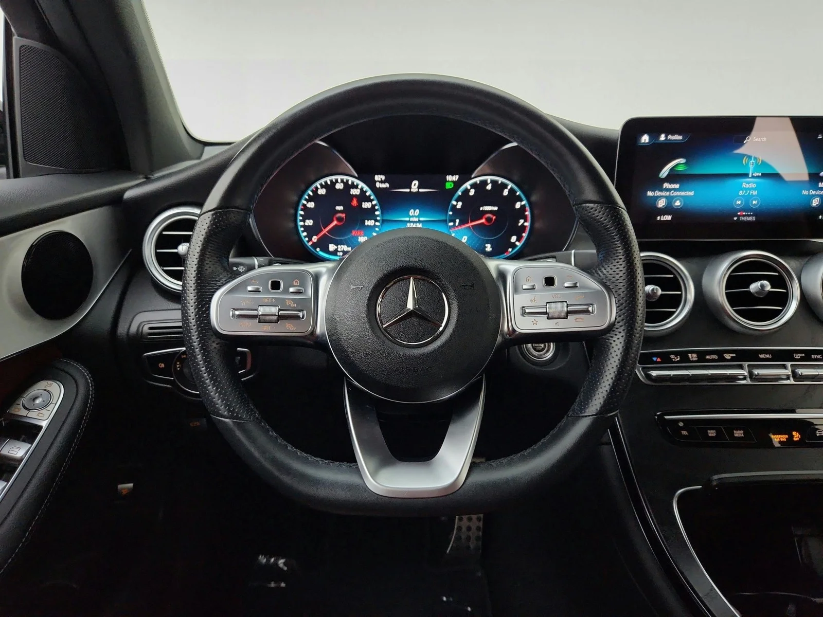 Certified Used 2022 Polar White Mercedes-Benz GLC 300 image 23