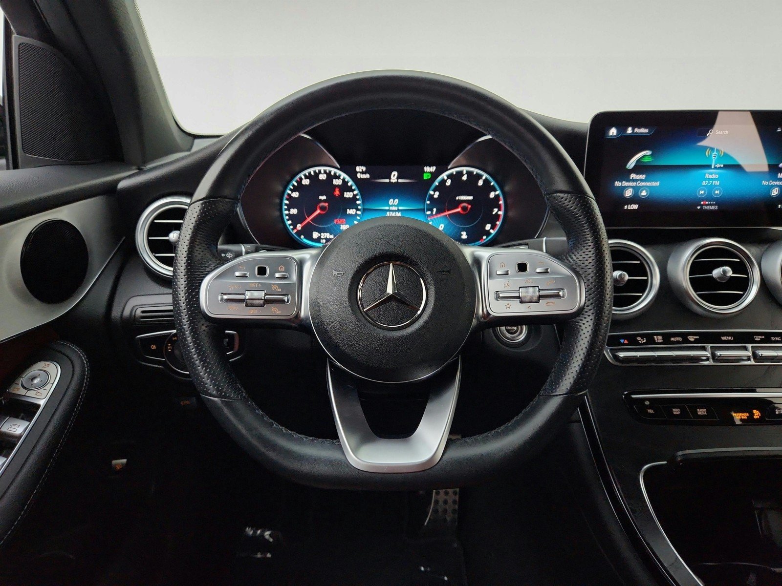 Certified Used 2022 Polar White Mercedes-Benz GLC 300 image 23