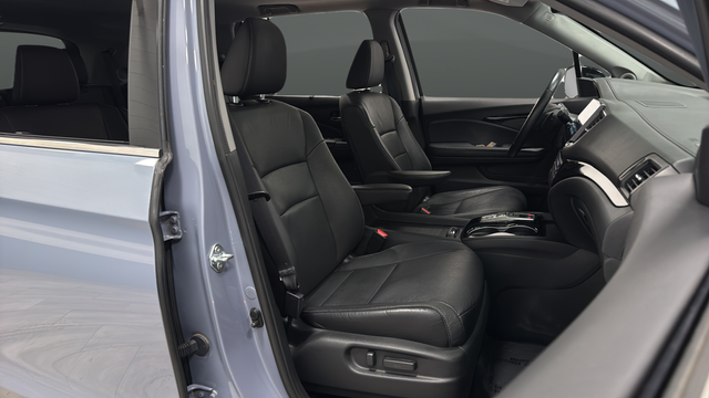 Used 2022 Gray Honda Touring image 25