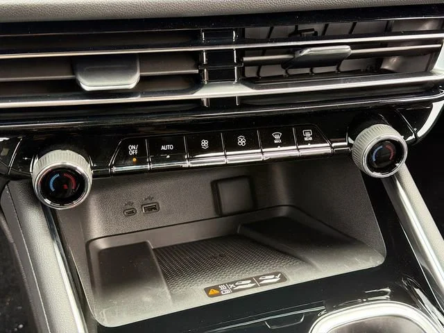 2026 Chevrolet Traverse LT - Photo 17