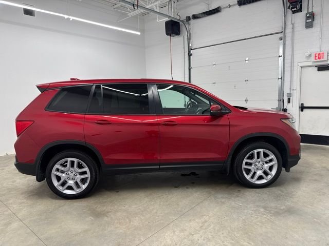 Used 2025 Red Honda EX-L image 4