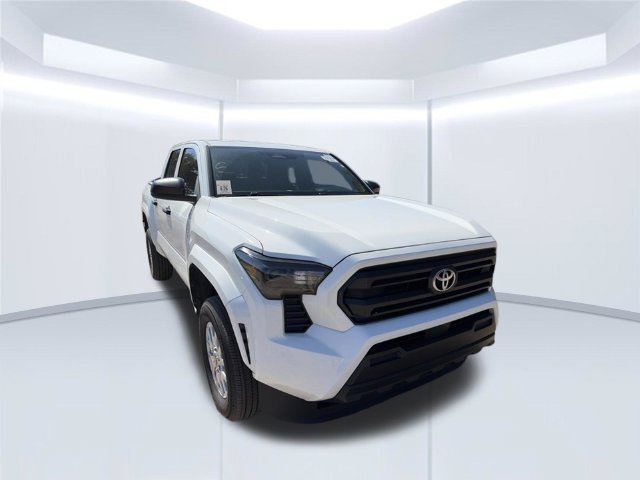 Used 2025 White Toyota SR image 3
