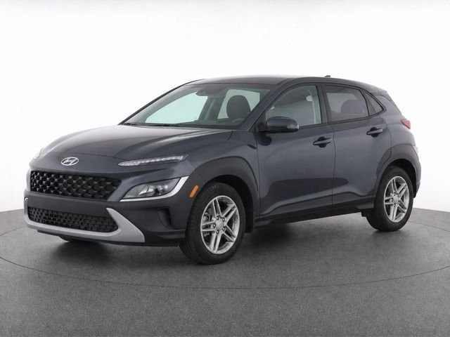Used 2022 Gray Hyundai SE image 9